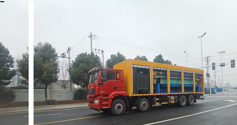 隨州壓泥車(chē)生產(chǎn)廠家前四后八壓泥車(chē)配置及價(jià)格